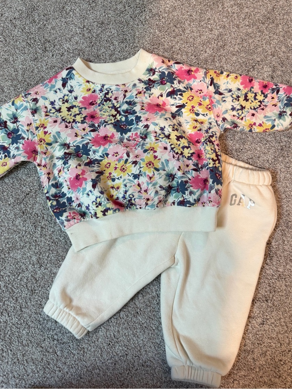 GAP Cream Joggers with Floral Crewneck Sweatshirt